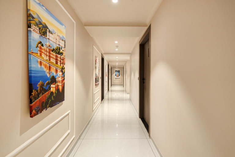 Lobby 2, Hotel Royal Time, Ahmadabad