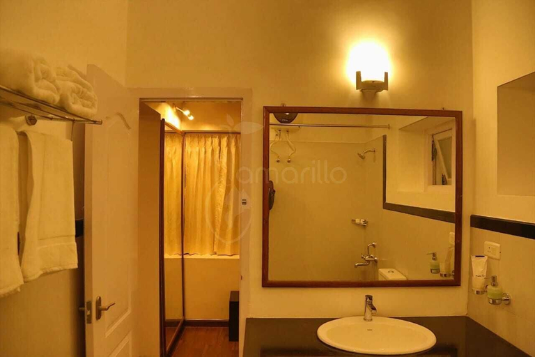Bathroom 3, The Tamarillo, The Nilgiris