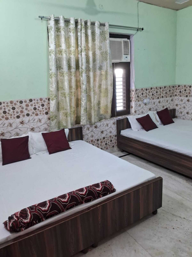 Room 3, Maa Saraswati Atithi Bhavan, Mathura