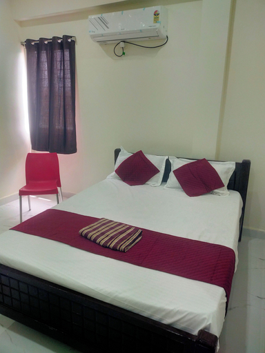 Room 5, SRI NAVANEETHA KRISHNA MAHAL & RESIDENCY, Theni