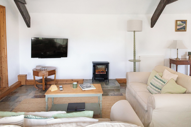 Others 5, Downe Cottages, Devon