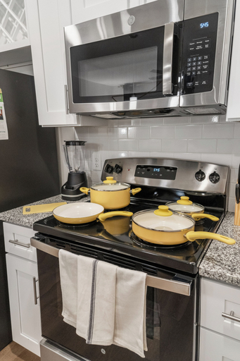 Room amenity 2, Luxurious Apartments - Pool Gym Bikes, Nassau