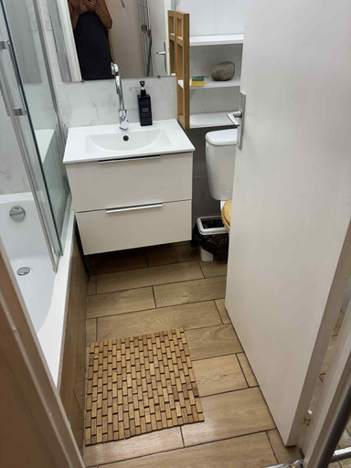 Bathroom 5, Les 3 rivieres à mandelieu, Alpes-Maritimes