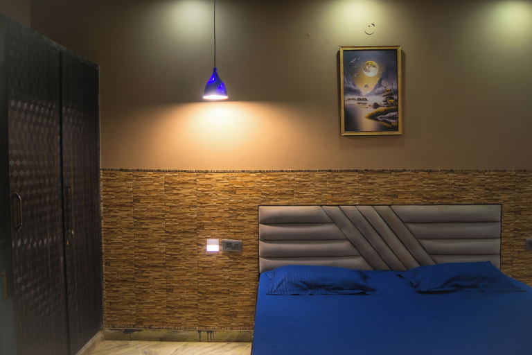 Room 5, Let'stay- Sector 63A Noida, Gautam Buddha Nagar