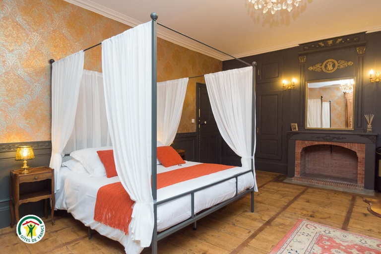 Room 5, Château de la Rochetière, Isère