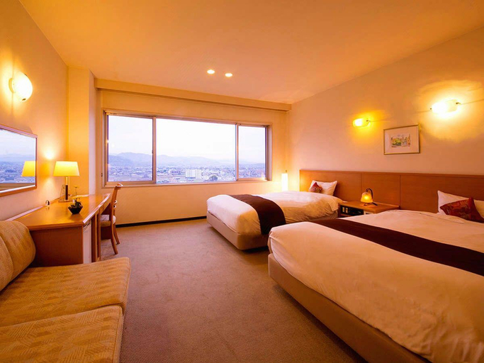 Bedroom 3, Tresta Shirayama Hotel, Miki