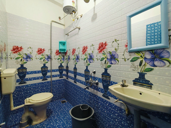 Bathroom 2, Dhanas Residency Auroville, Viluppuram