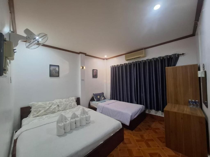 Room 5, Vang Vieng SCK Hotel, Vangvieng