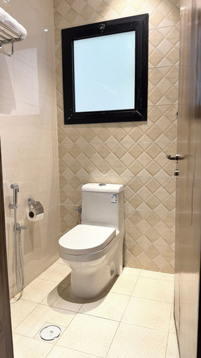 Bathroom 2, Roaa Al-Jamwaut, Al Madinah Al Munawwarah