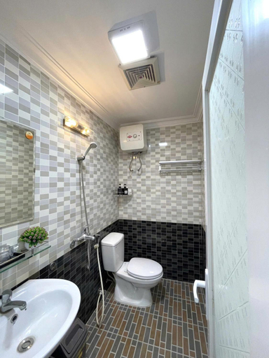 Bathroom 5, Amy Hotel Hue, Huế