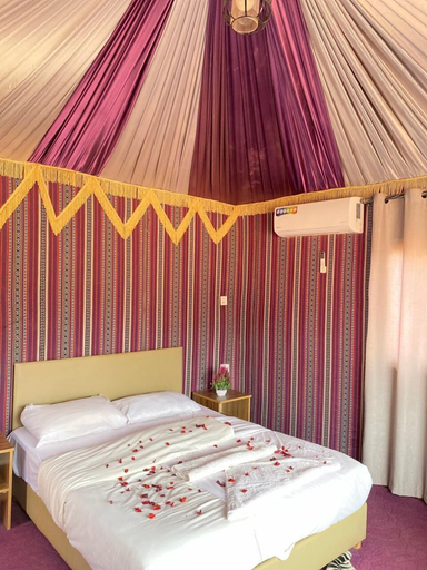 Room 2, Whispers of the Stars Luxury Camp, Quaira