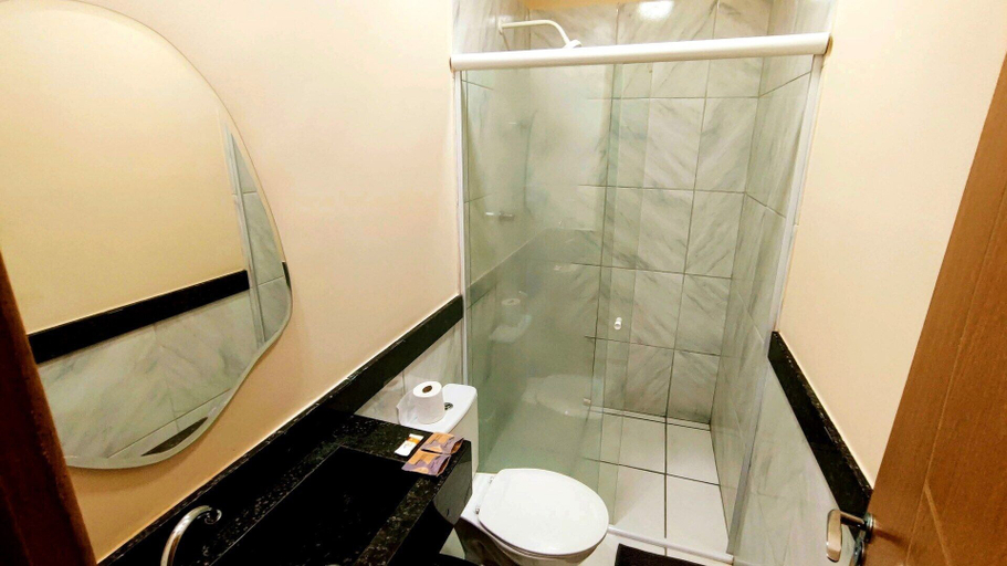 Bathroom 3, Tanan Hostel, São Luis