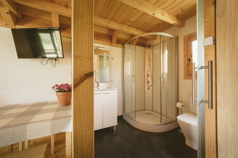 Bathroom 3, CAMPING IZARPE, Navarra