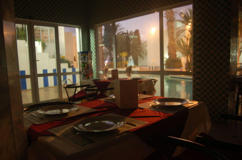 Food & Drinks 4, Appart-Hôtel Tagadirt, Agadir-Ida ou Tanane