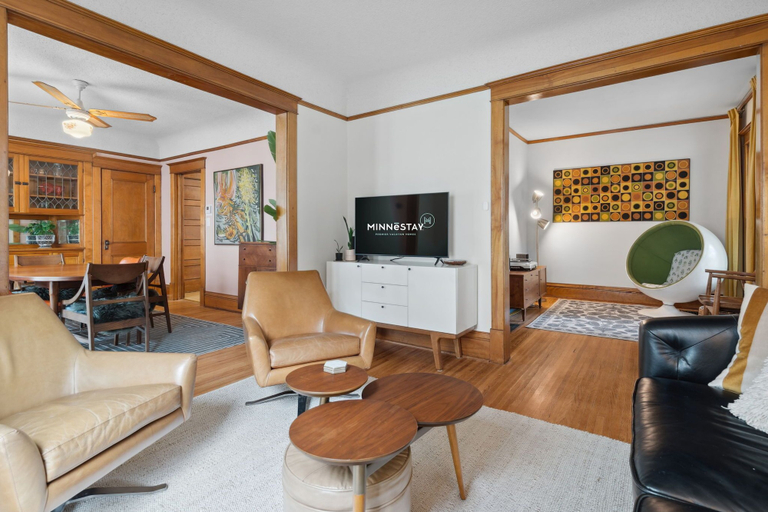 Primary image, Retro Haus, Hennepin