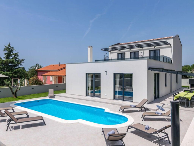 Exterior & Views 2, Villa PerLe Comfortable holiday residence, Pula