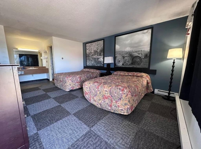 Room 2, Hotel O, Mahaska
