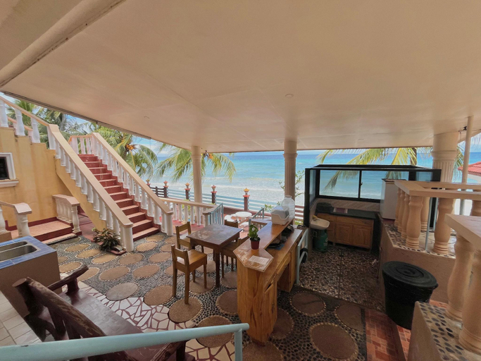 Food & Drinks, Casaroyal Beachfront, Siquijor