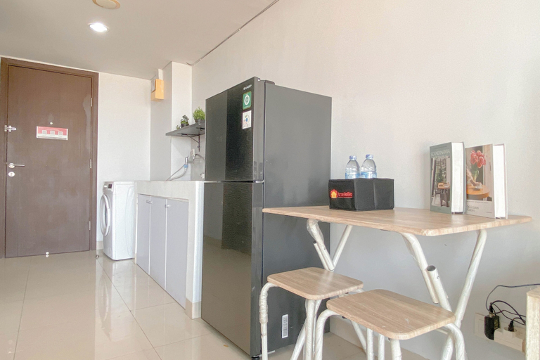 Private kitchen 3, Studio Apartment Near Kcic Halim At H Residence, Jakarta Timur