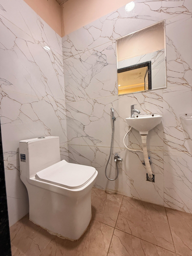 Bathroom 5, Hotel Roshan, Ujjain
