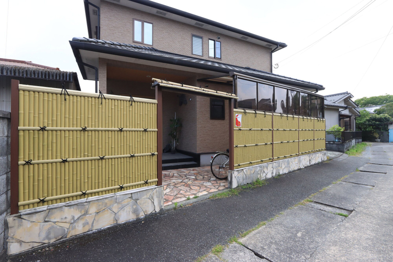 Exterior 4, hitahostel, Hita