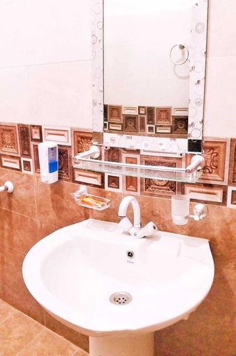 Bathroom, Gulshan Palace Near Agha khan Hospital, Karachi