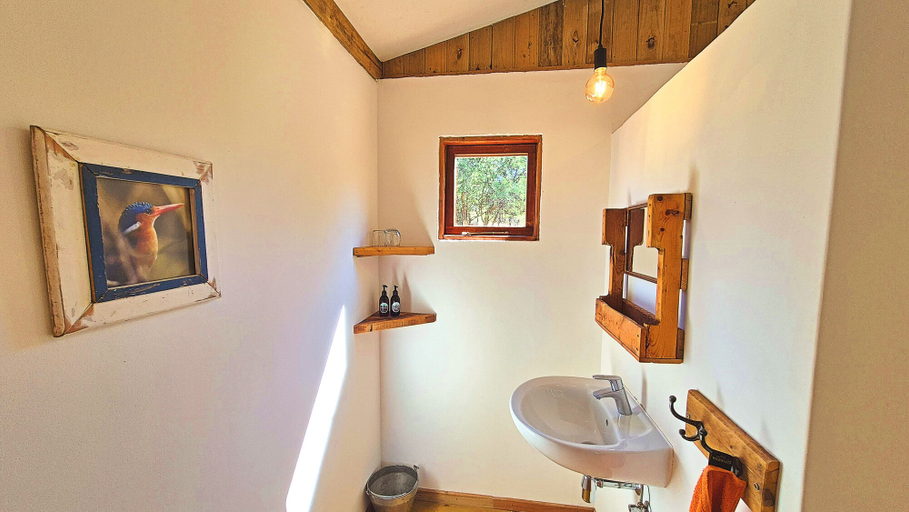 Bathroom 5, Moonraker Outdoor Adventure Camp, Windhoek Rural