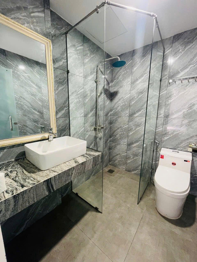 Bathroom 5, Royal Apartment , Da Nang