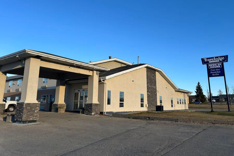 3, Travelodge by Wyndham Valleyview AB, Division No. 18
