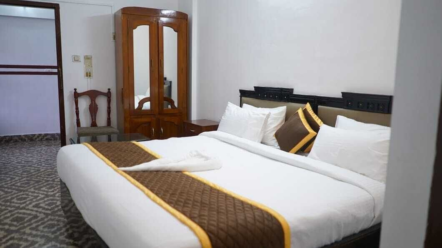 Room 4, Pournami Inn, Alappuzha