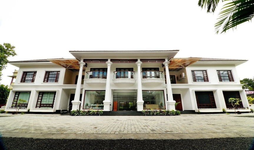 Front of property 4, zodiac heritage hotel, Idukki