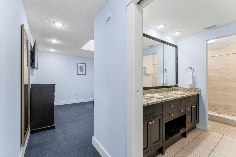 Room 2, Seahaven Penthouse, Bay