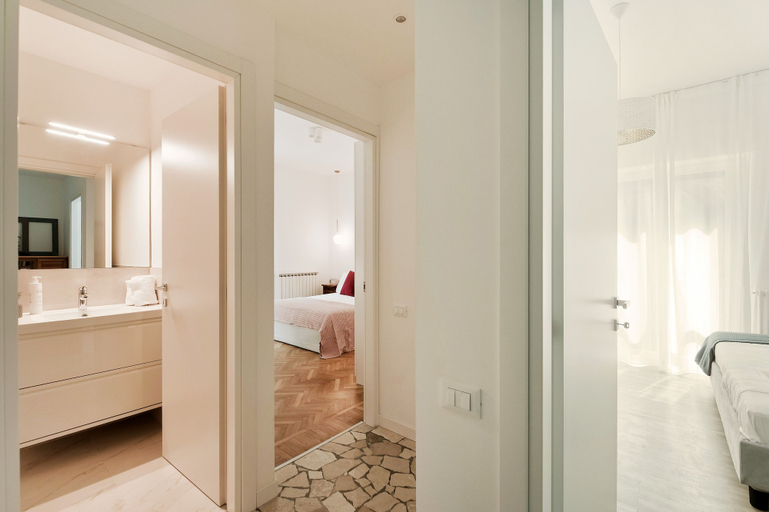 Room 5, Heritage, Como