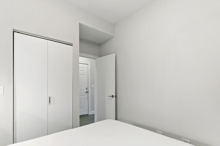 Room 5, 3BR Complete and Spacious - Div 301 rep, Cook