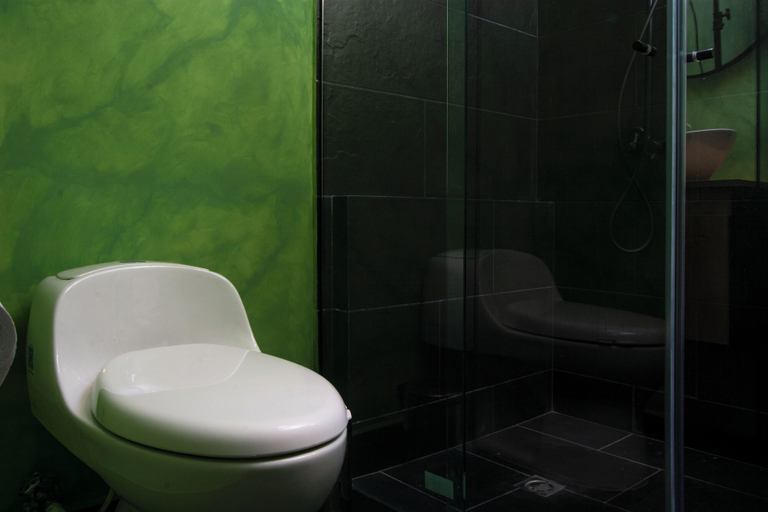 Bathroom 5, Bohemia Boutique Hostel, Santiago de Cali