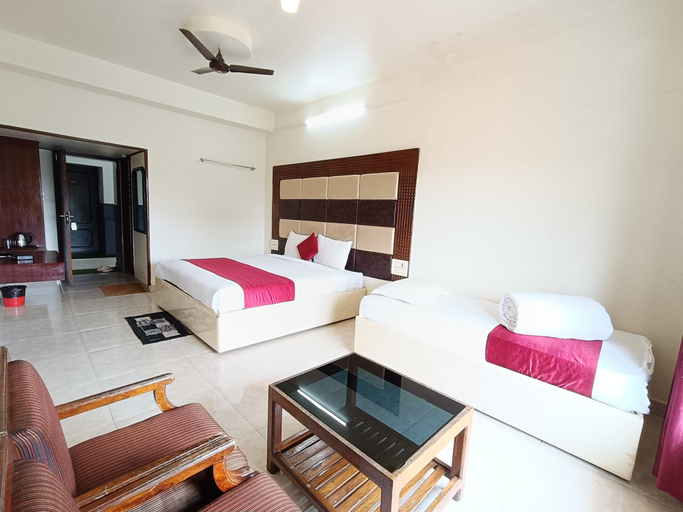 Room 2, Hotel New Rajdarshan, Kodagu