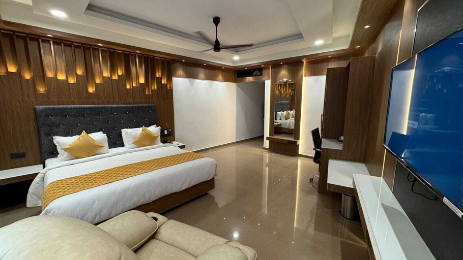 Room 5, HOTEL TIME SQUARE, Thanjavur