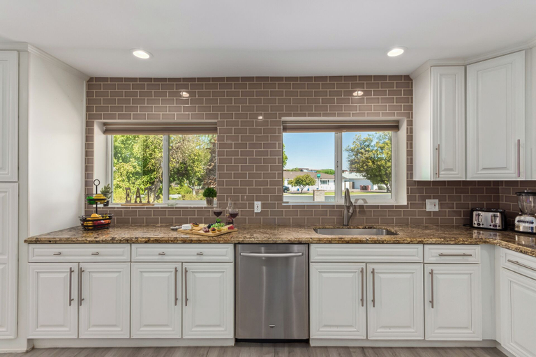Interior 5, Mountain Serenity-pool & Putting Green-in Old Town, Maricopa