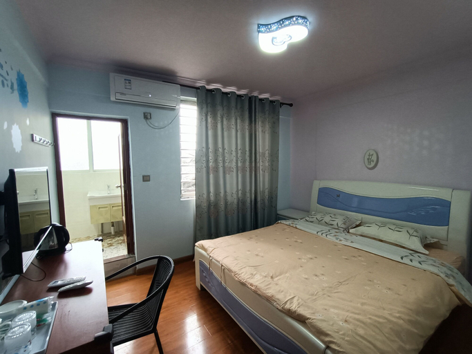 Room 5, Drunken Beauty hotel, Guilin