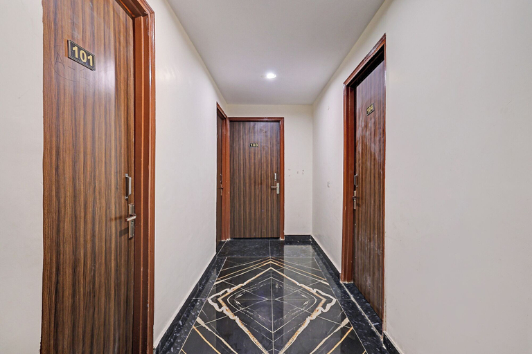 Lobby 3, Fabhotel Moonlight & Banquets, Ghaziabad