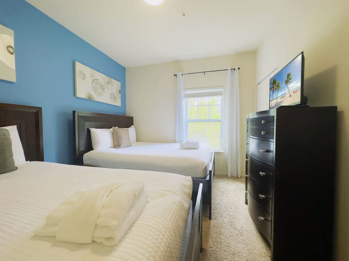 Room 5, 4Bd Minions Themed Home Near Disney Sleeps 10, Osceola