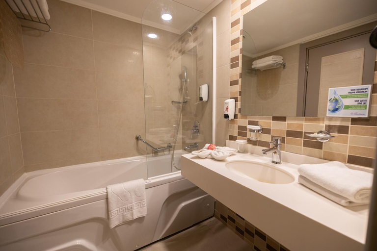 Bathroom 5, Fantasia de Luxe, Kuşadası