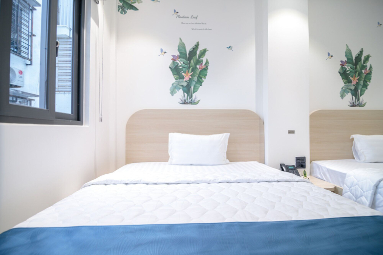 Room 4, Bin Bin Hotel 16 - Near Bui Vien, District 1