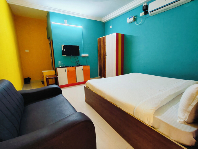 Room 5, Dhanas Residency Auroville, Viluppuram