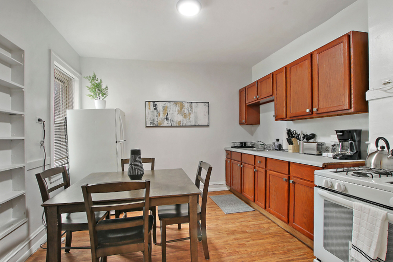Private kitchen 5, Inviting 2BR Apt - Fullerton 1B, Cook