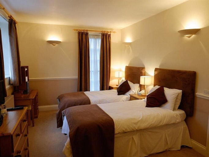 Bedroom 2, The Pelican Inn, Wiltshire
