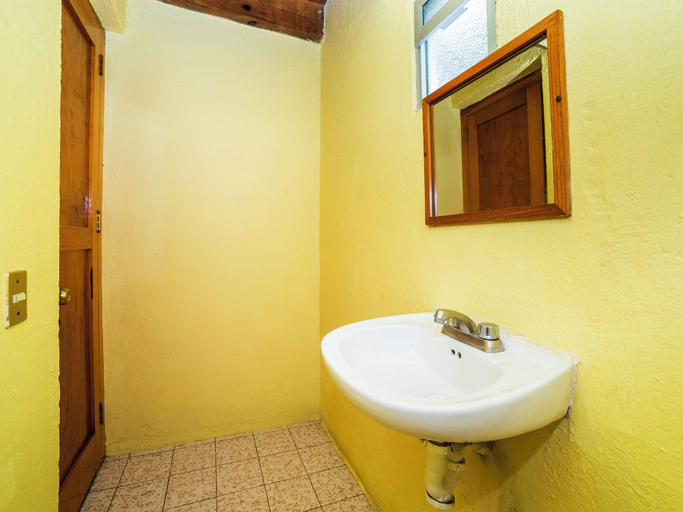 Bathroom 4, Posada Real del Valle, Valle de Bravo