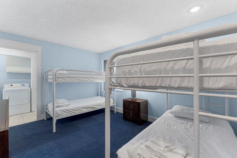 Room 4, Seahaven Penthouse, Bay