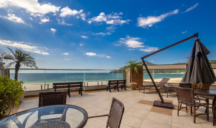 Outdoor dining 4, Beautiful Oceanfront apt Next to Brahma Cet603, Balneário Arroio do Silva