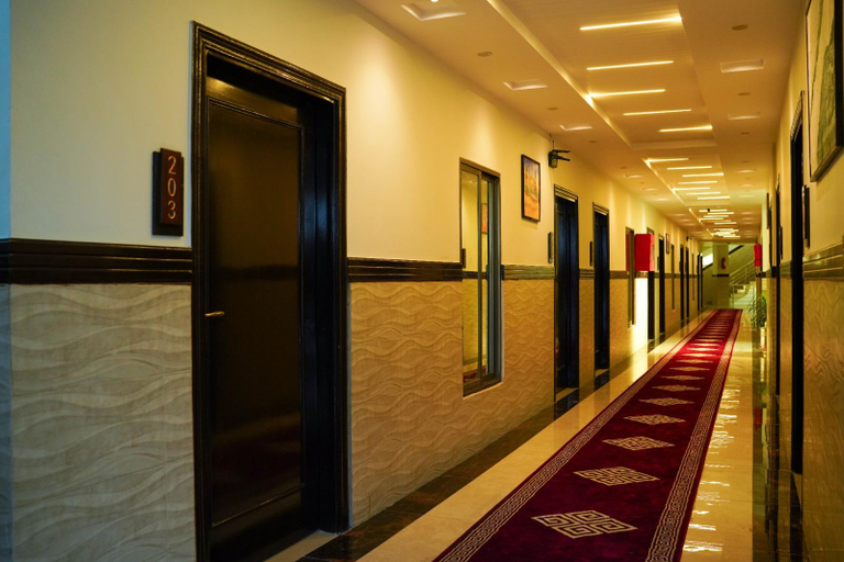 Business center 4, Sapphire Stays, Peshawar